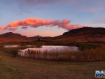 Sunrise over Eland Dam, Kamberg